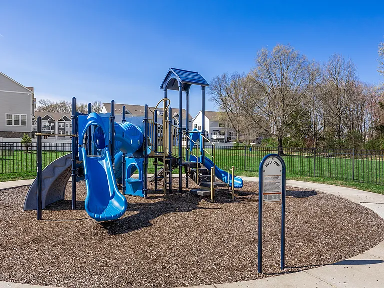 7 Autumn Park Blvd — Photo 29