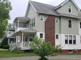 862 Armory St #1, Springfield, MA 01107