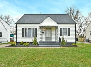 1701 Beechwood St NE, Warren, OH 44483
