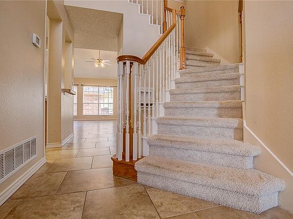 5th image of 2611 Avery Dr