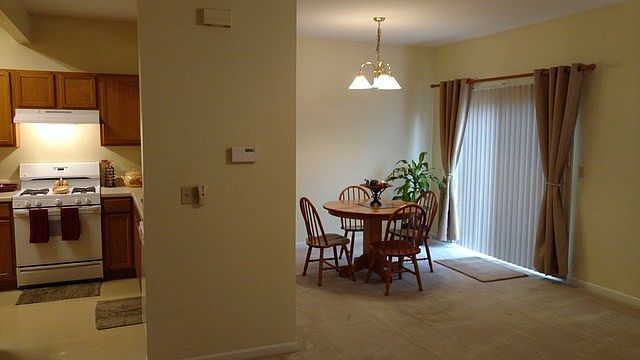 1st image of 4516 Hilltop Dr