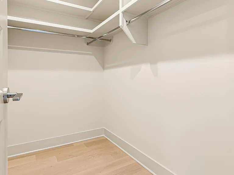 408 Hudson Way — Photo 31