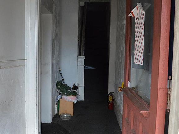 3rd image of 1331 72nd Ave