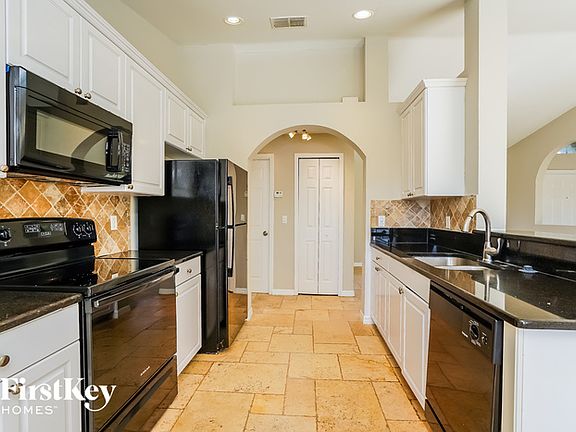 5th image of 3919 3rd St W Unit 4
