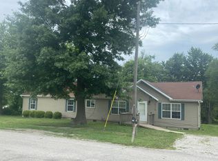 304 N Van Buren St, Albany, MO 64402