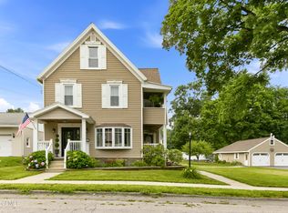 35 Halcyon St, Scotia, NY 12302