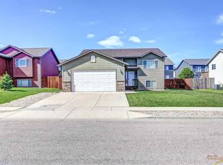 3124 New England St, Rapid City, SD 57703