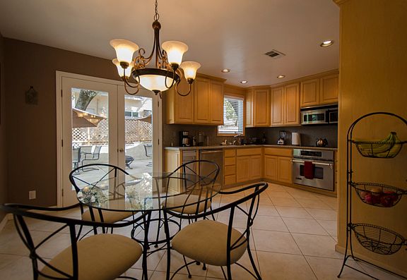Kitchen/Dinning