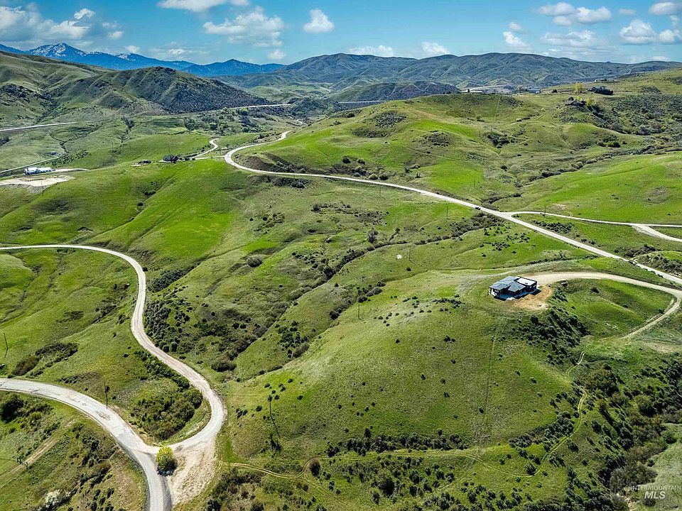 1st image of Summit Ridge Rd Parcel 8-C