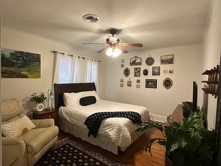 449 Albany Ave — Photo 12