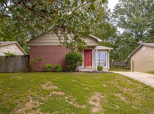 3711 Stonehedge Dr, Little Rock, AR 72204