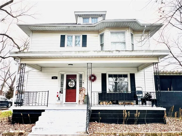 202 N Paris St, Catlin, IL 61817