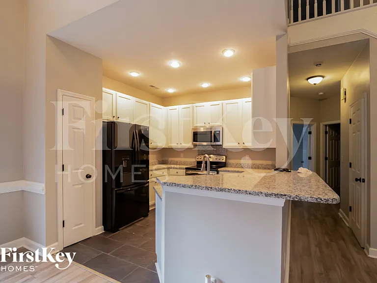 116 Scottswood Dr — Photo 7