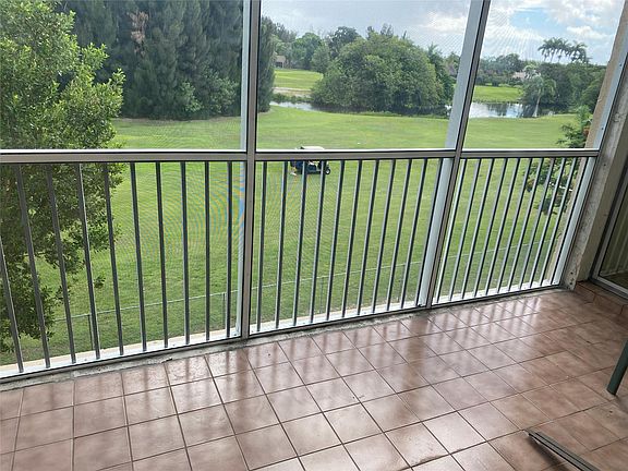 4th image of 5100 SW 90th Avenue #314