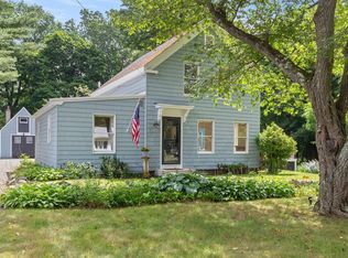 16 Nabbys Point Rd, Ipswich, MA 01938