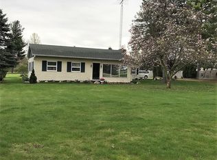 1078 Turrill Rd, Lapeer, MI 48446