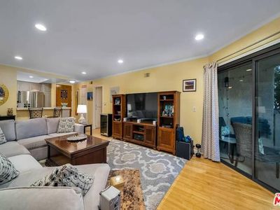 8515 Falmouth Ave APT 204, Playa Del Rey, CA, 90293