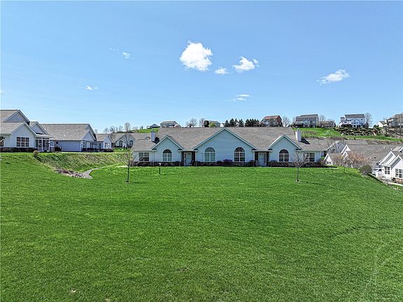3rd image of 364 Saddlebrook Rd