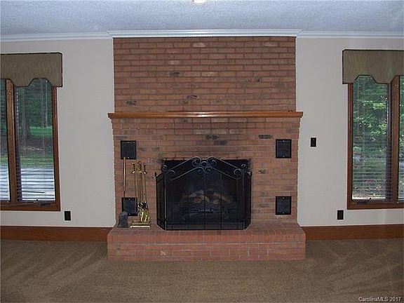 5th image of 318 Belwood Dr