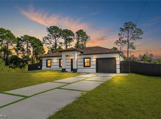 747 Roma Ave S, Lehigh Acres, FL 33974