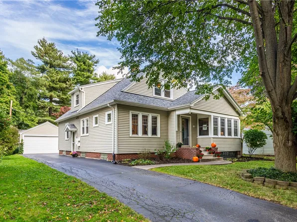 120 Monroe Pkwy, Rochester, NY 14618