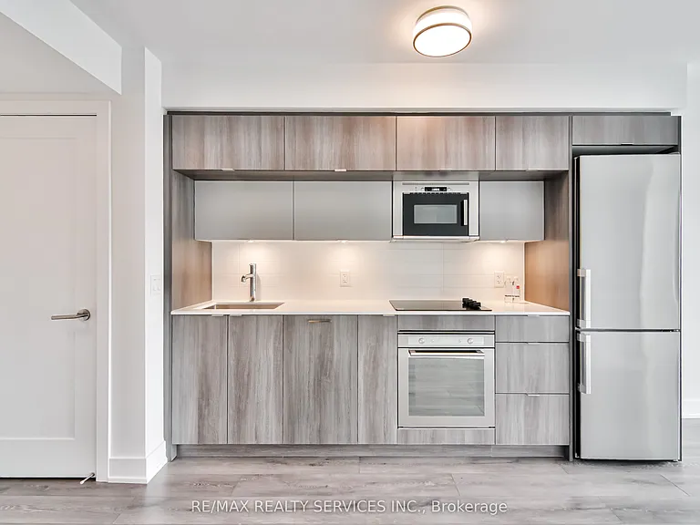 585 Bloor St E #2321 — Photo 14