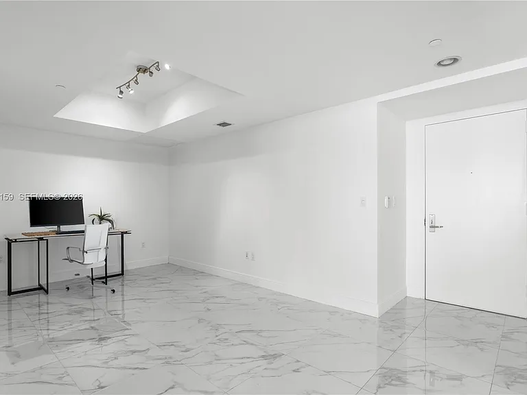 465 Brickell Ave #5505 — Photo 4