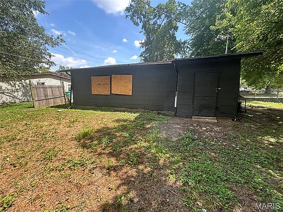 2nd image of 1307 Saint Zita Ln