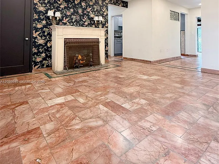 3390 SW 75th Ave — Photo 3