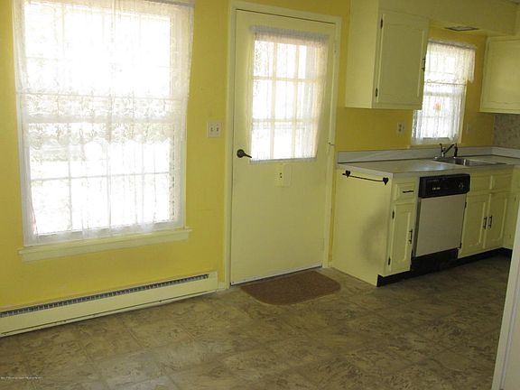 4th image of 1220B Shetland Dr #100B