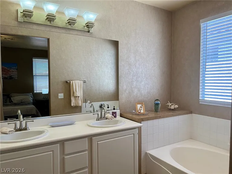 340 Jacaranda Arbor St — Photo 17
