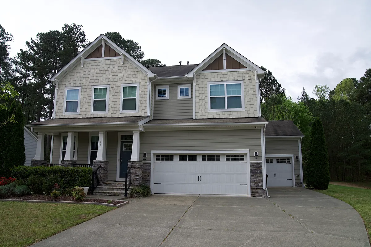 Building Photo - 111 Victorian Oaks Dr