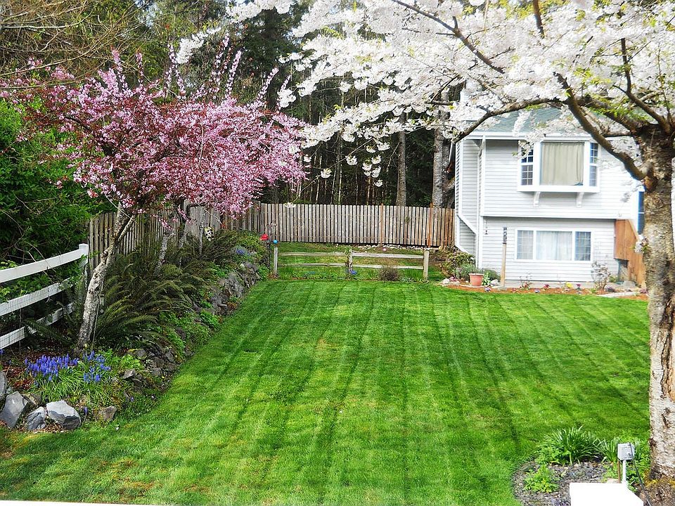 1st image of 7990 NE Seawind Ave
