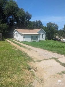 905 Poplar St, Wamego, KS, 66547