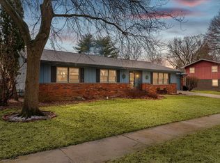 409 Park Lane Dr, Champaign, IL 61820