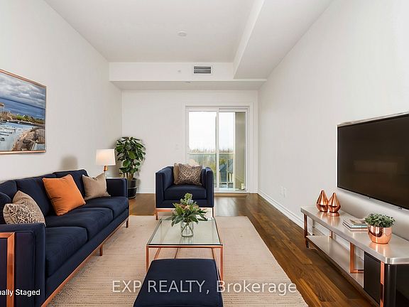 5th image of 17 Spooner Cres #308