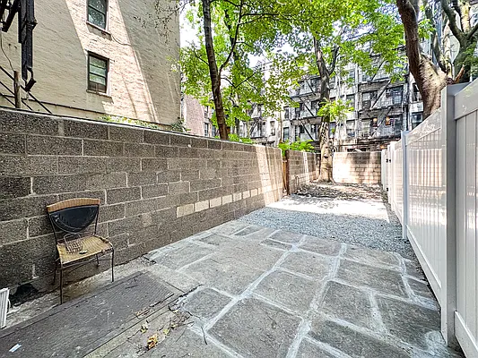 Rented by Compass | media 17