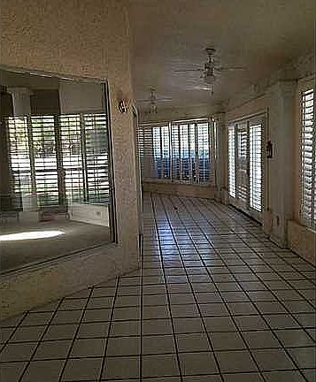 3rd image of 742 Willow Glen Dr