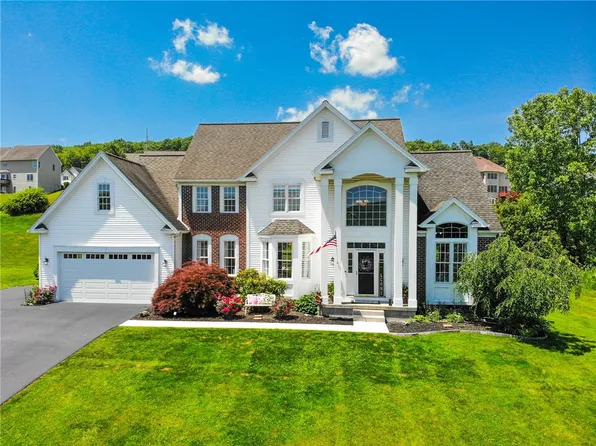 3409 Fieldstone Ln, Painted Post, NY 14870