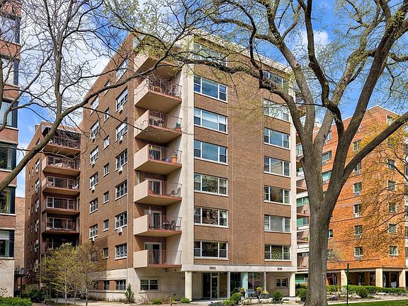 2nd image of 1508 Hinman Ave #5C