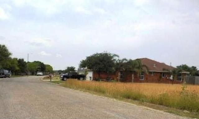 2nd image of 5001 S Green Tree Dr