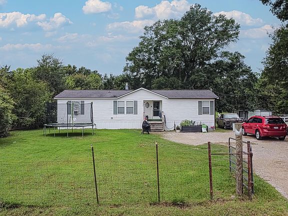 3rd image of 158 County Road 174