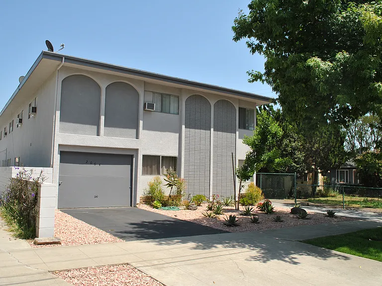 2064 Meridian Ave #1 — Photo 2