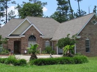 22 Ruth Ln, Hattiesburg, MS 39402