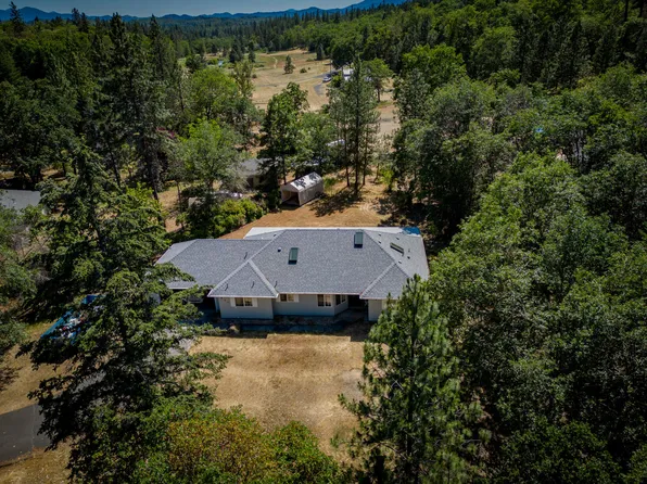 190 Spring Oak Way, Merlin, OR 97532