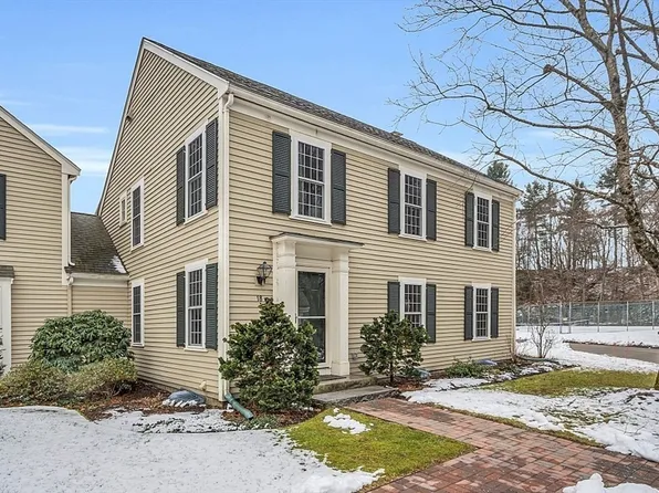 18 Edmonds Rd #18, Concord, MA 01742