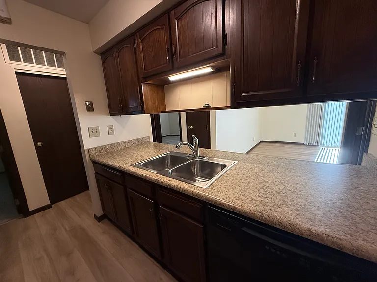 7773 Sterling Pl — Photo 8
