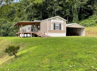 387 Leatherwood Rd, Lost Creek, KY 41348