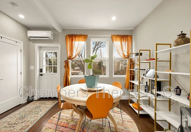 2124 N Capitol St NW — Photo 5