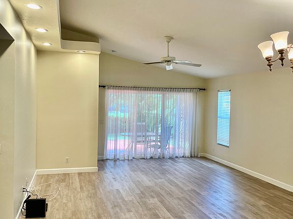 4th image of 2705 SW Regency Rd